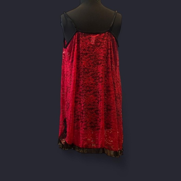 Secret Treasures Red Lace Chemise - Picture 2 of 3